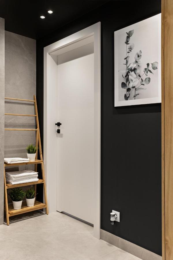 Artis Apartments By Housine Zator Luaran gambar